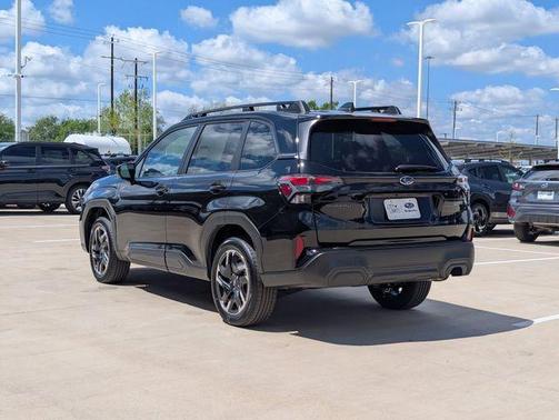 Black / Silver 2026 Subaru Forester Premium