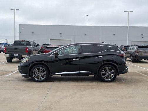 Magnetic Black Pearl 2019 Nissan Murano Platinum