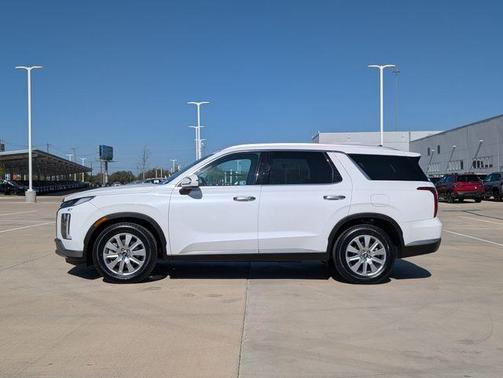 White 2025 Hyundai PALISADE SEL