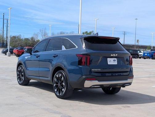 2025 Kia Sorento EX