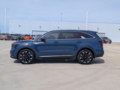 2025 Kia Sorento EX