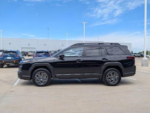 Black / Silver 2026 Subaru Outback Premium