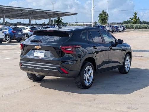 Black Metallic 2024 Chevrolet Trax LS
