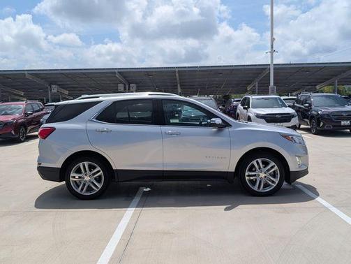 Silver Ice Metallic 2020 Chevrolet Equinox Premier w/2LZ