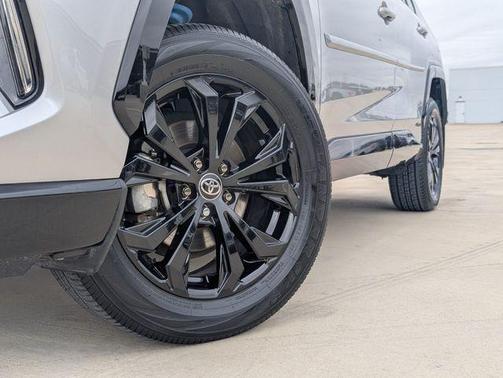 2024 Toyota RAV4 Hybrid XSE