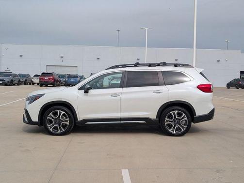 Crystal White Pearl 2023 Subaru Ascent Touring 7-Passenger