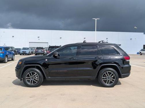 Diamond Black 2020 Jeep Grand Cherokee Trailhawk