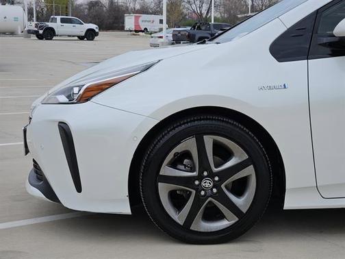2020 Toyota Prius XLE