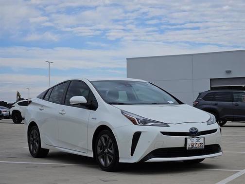 2020 Toyota Prius XLE