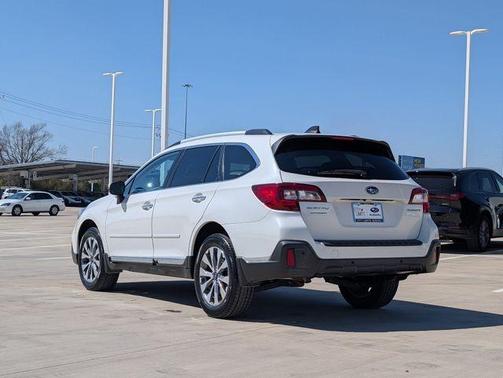 2018 Subaru Outback 2.5i Touring