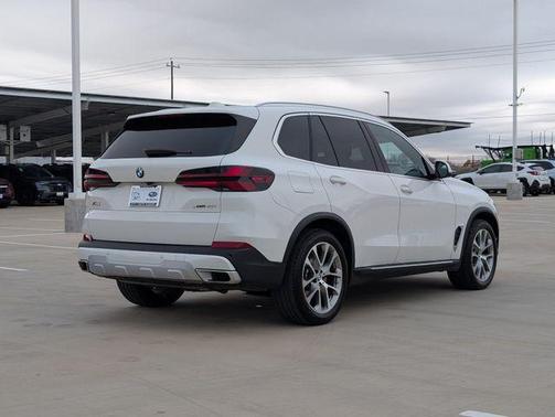 2025 BMW X5 xDrive40i