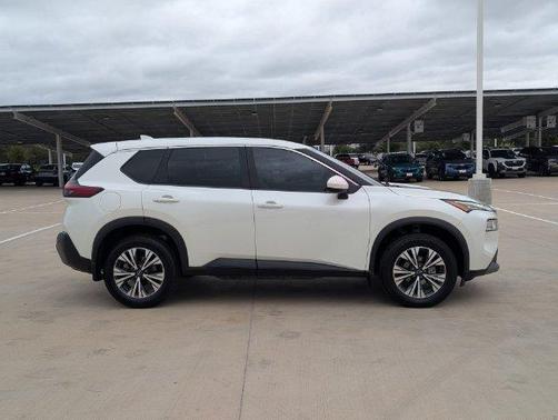 White 2023 Nissan Rogue SV