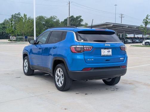 Hydro Blue Pearlcoat 2025 Jeep Compass Latitude