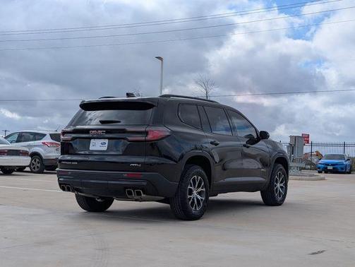 2024 GMC Acadia AT4