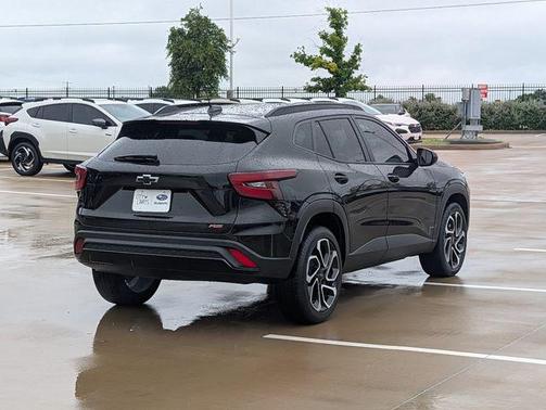 Black Metallic 2025 Chevrolet Trax 2RS