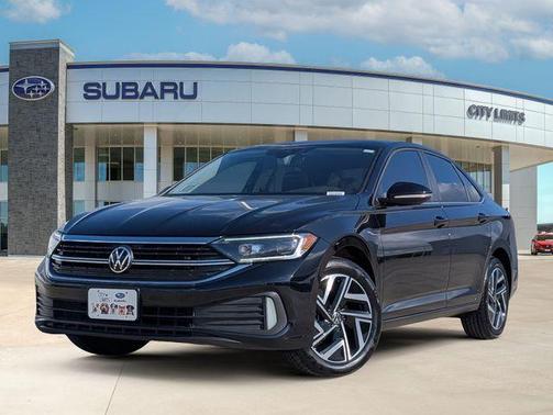 Deep Black Pearl Effect 2023 Volkswagen Jetta 1.5T SEL