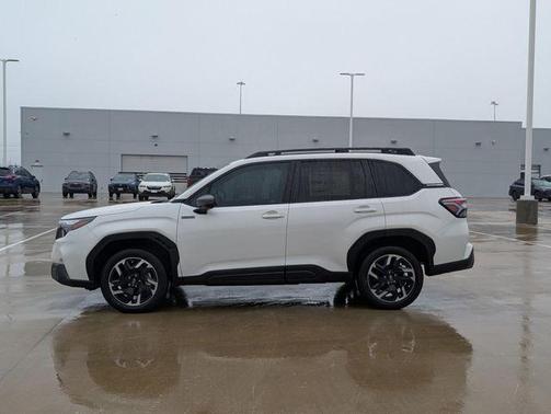 White Pearl 2026 Subaru Forester Premium