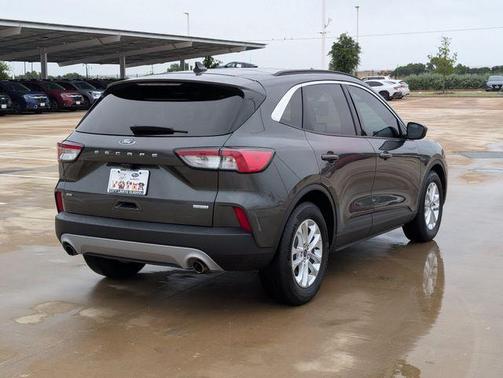 Magnetic 2020 Ford Escape SE