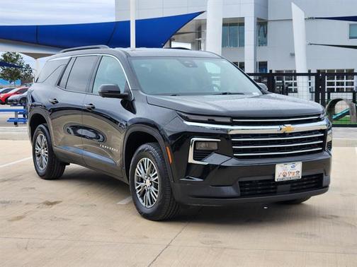 2024 Chevrolet Traverse LT