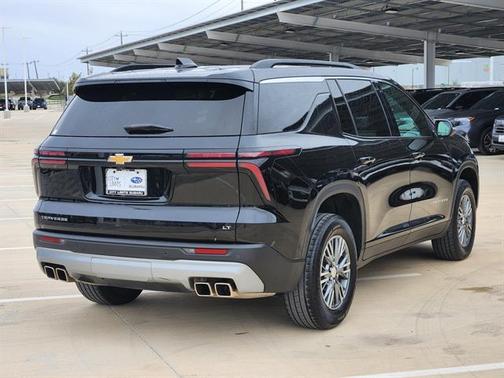 2024 Chevrolet Traverse LT