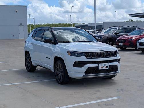 Bright White Clearcoat 2025 Jeep Compass Limited
