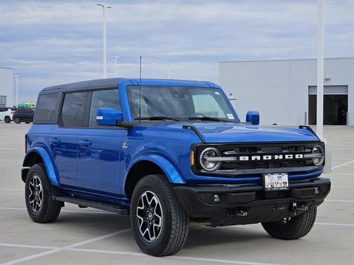 2024 Ford Bronco Outer Banks