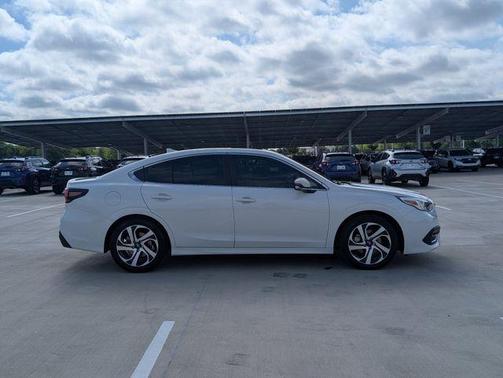 Crystal White Pearl 2022 Subaru Legacy
