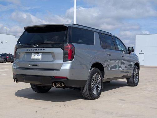 2025 Chevrolet Suburban Z71