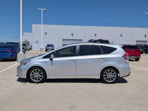 Classic Silver Metallic 2015 Toyota Prius v Five