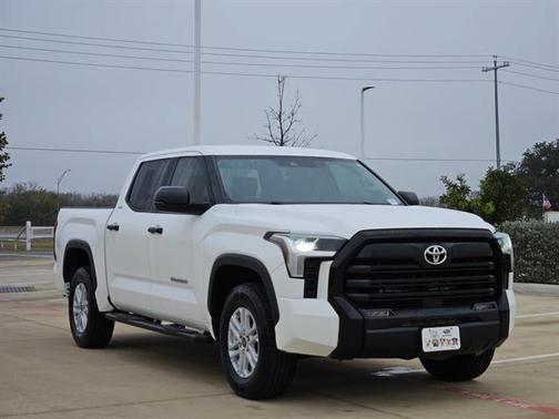 2022 Toyota Tundra SR5