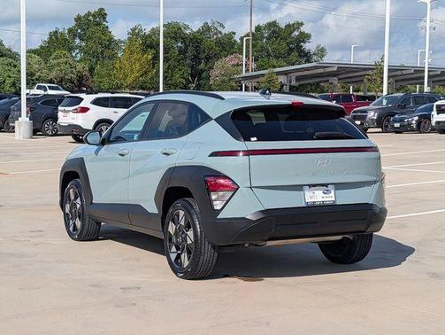 Green 2024 Hyundai KONA SEL