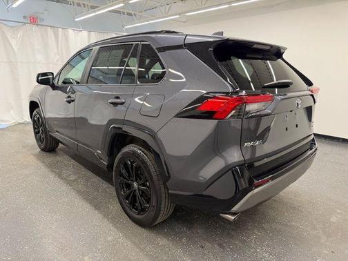 2025 Toyota RAV4 Hybrid SE