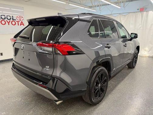 2025 Toyota RAV4 Hybrid SE