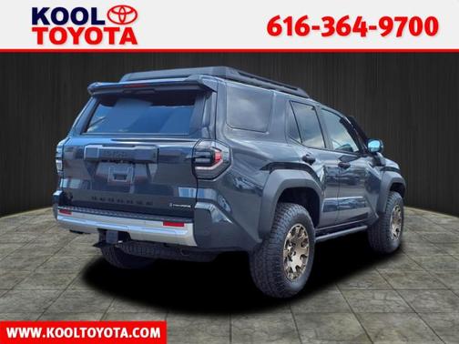 2025 Toyota 4Runner Hybrid Platinum