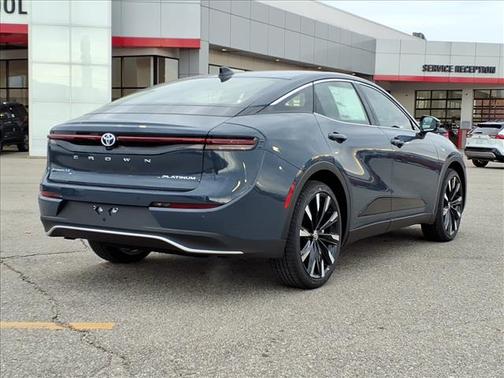2026 Toyota Crown Platinum