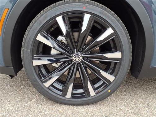 2026 Toyota Crown Platinum