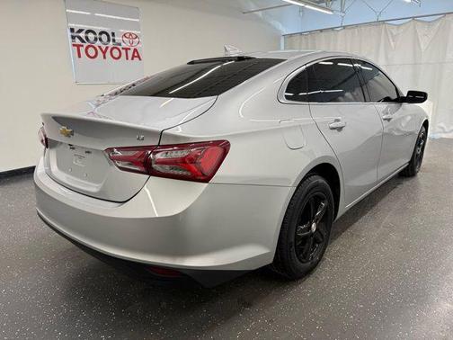 2022 Chevrolet Malibu FWD LT