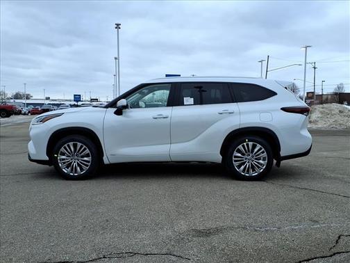 2026 Toyota Highlander Hybrid Platinum