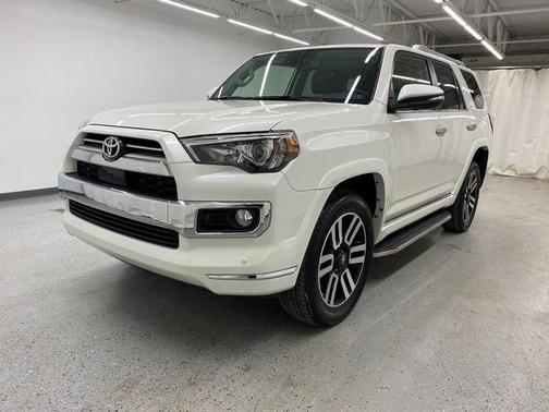 Photo 5 of 18 of 2020 Toyota 4Runner Limited