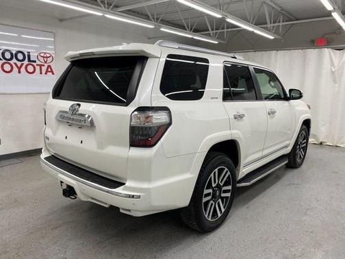 Photo 2 of 18 of 2020 Toyota 4Runner Limited