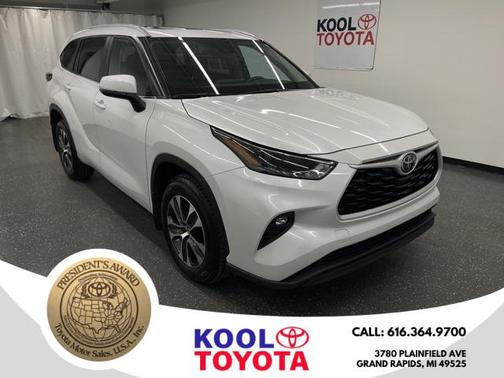 2024 Toyota Highlander XLE