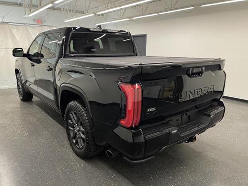 2023 Toyota Tundra Hybrid Platinum