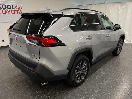 2024 Toyota RAV4 Hybrid XLE Premium
