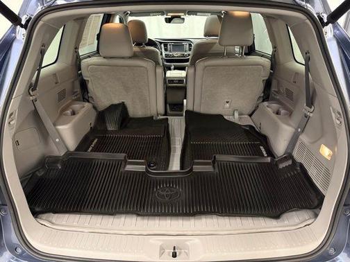Shoreline Blue Pearl 2019 Toyota Highlander Limited