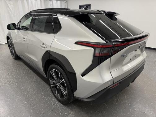 2023 Toyota bZ4X Limited