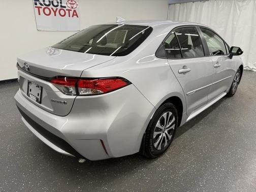2022 Toyota Corolla Hybrid LE