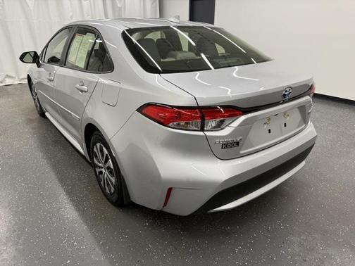 2022 Toyota Corolla Hybrid LE