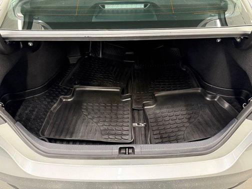 Celestial Silver Metallic 2021 Toyota Camry Hybrid XLE