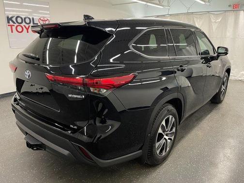 2020 Toyota Highlander Hybrid XLE