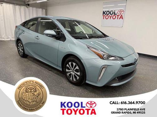 2019 Toyota Prius LE